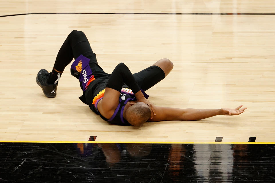 Chris Paul has been affected by a shoulder injury he suffered in Game 1. (Photo by Christian Petersen/Getty Images)