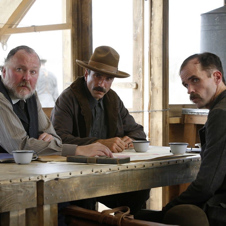 <div><p>"Anything that Daniel Day Lewis elects to do already has one perfect casting in the bag, but he is truly at the top of his game in this. Putting Paul Dano across from him as the lecherous Eli was a stroke of genius. HW is cast really well as a kid (which is tricky) and as an adult."</p><p>—<a href="https://go.redirectingat.com?id=74679X1524629&sref=https%3A%2F%2Fwww.buzzfeed.com%2Fhannahmarder%2Fperfectly-cast-movies&url=https%3A%2F%2Fwww.reddit.com%2Fr%2Fmovies%2Fcomments%2F2dz2o1%2Fcomment%2Fcjujbrt%2F%3Futm_source%3Dreddit%26utm_medium%3Dweb2x%26context%3D3&xcust=7364570%7CBF-VERIZON&xs=1" rel="nofollow noopener" target="_blank" data-ylk="slk:u/greenelephants;elm:context_link;itc:0;sec:content-canvas" class="link ">u/greenelephants</a></p></div><span> Paramount Vantage / courtesy Everett Collection</span>