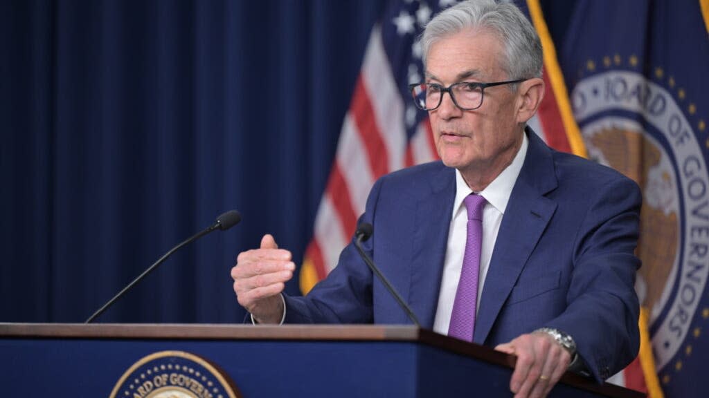 Powell Keeps Hawks At Bay, Says Interest Rate Hike 'Unlikely': Stocks, Gold Rally, While Treasury Yields, Dollar Tumble