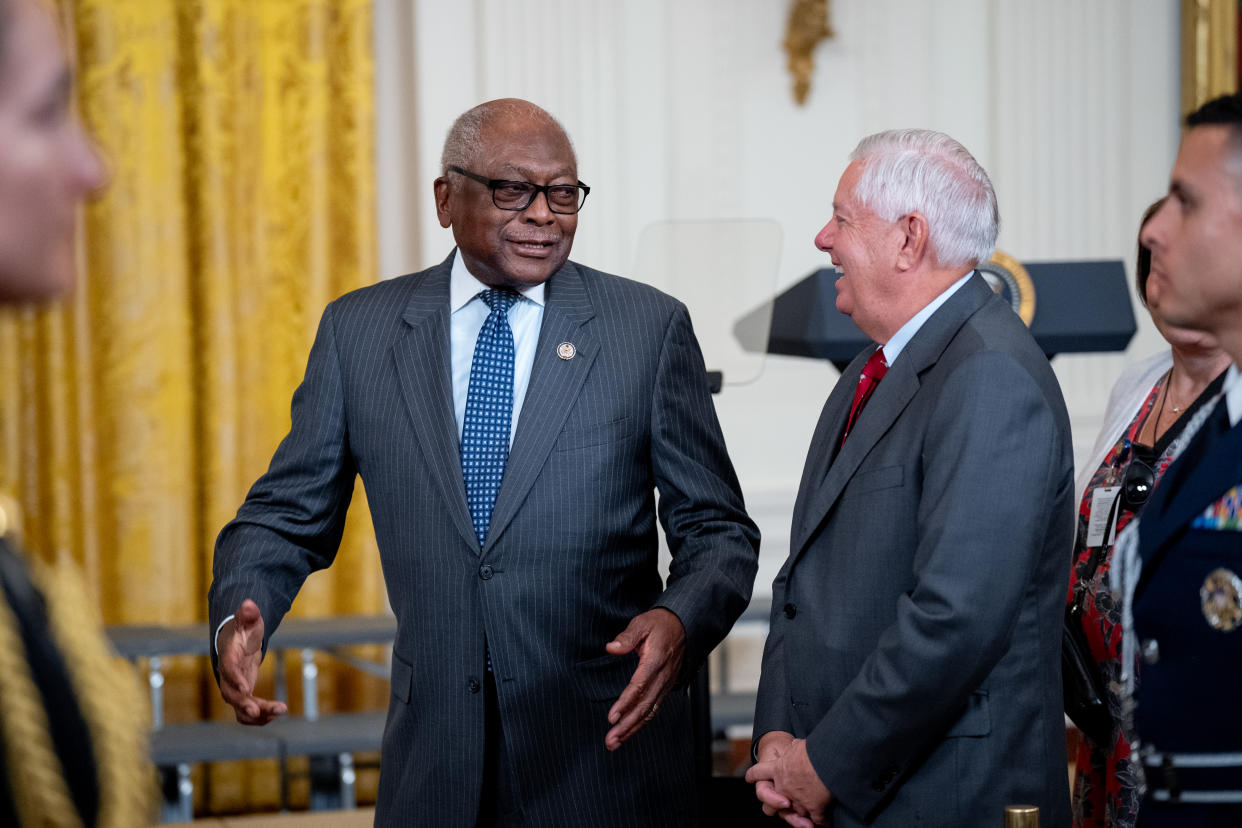 WASHINGTON, DC - SEPTEMBER 10: Rep. James Clyburn (D-SC) (L) and Sen. Lindsey Graham (R-SC) speak during an event to celebrate the 2023-2024 University of South Carolina Gamecocks Women's Basketball NCAA championship team in the East Room at the White House on September 10, 2024 in Washington, DC. The Gamecocks ended their season undefeated and beat the Iowa Hawkeyes 87-75 for their third NCAA Championship with Head Coach Dawn Staley. (Photo by Andrew Harnik/Getty Images)