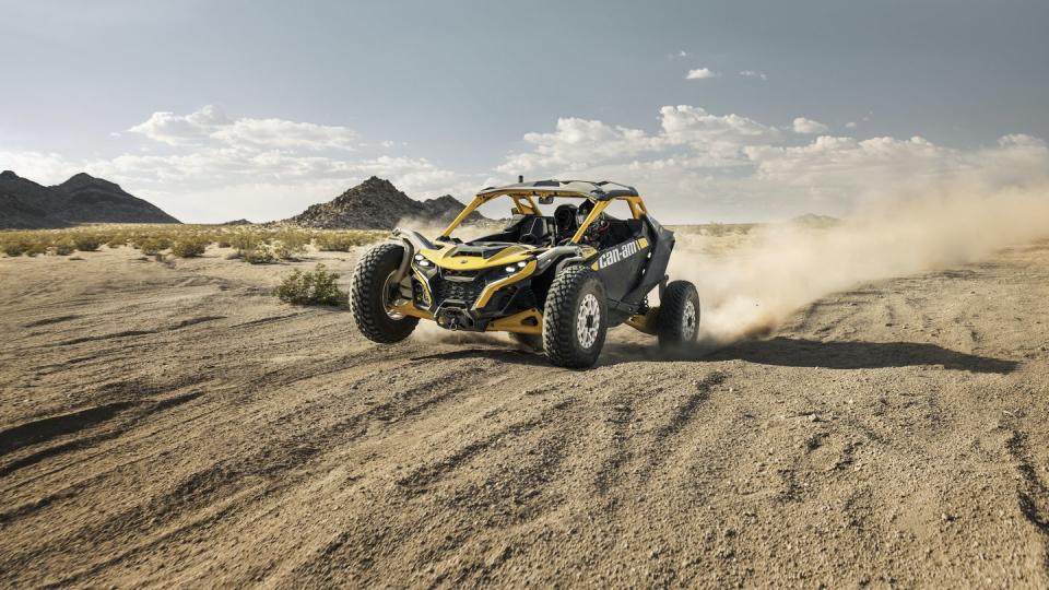 can am maverick r launch photos