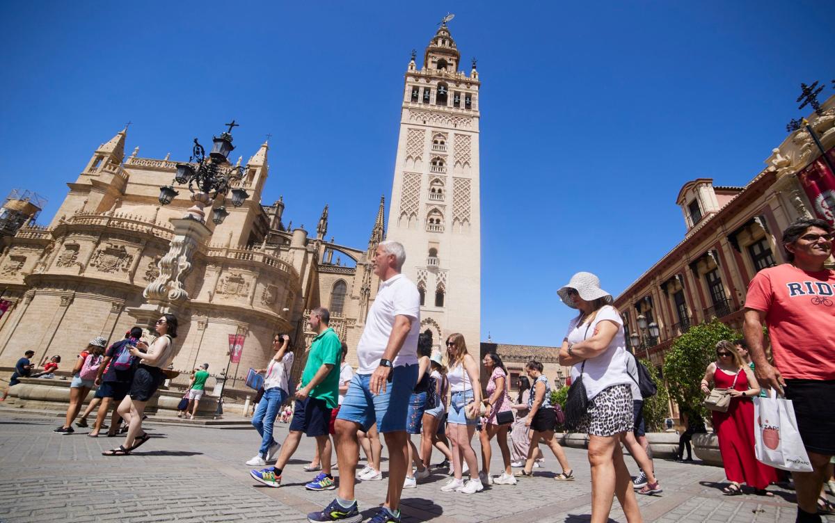 Due to raids on Airbnb accommodations, Seville tourists face water shortages