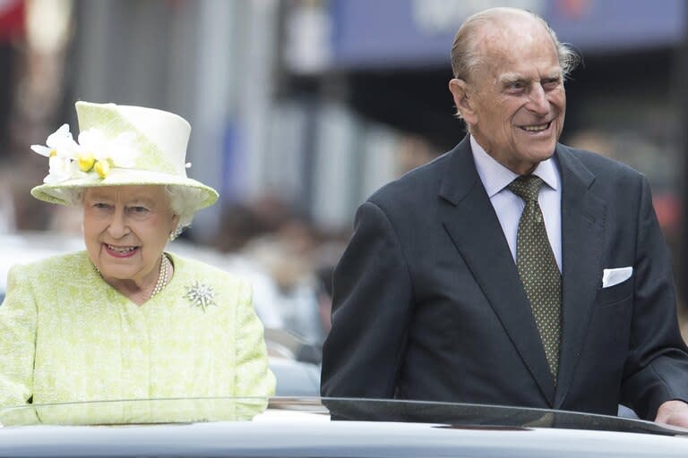 La familia real se refiri&#xf3; a la muerte del esposo de la reina Isabel II a la salida de la Capilla Real de Todos los Santos, en Windsor. (Foto: EFE/Facundo Arrizabalaga)