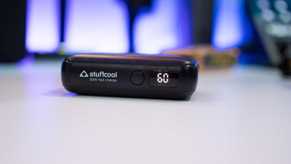 Stuffcool Mega power bank review