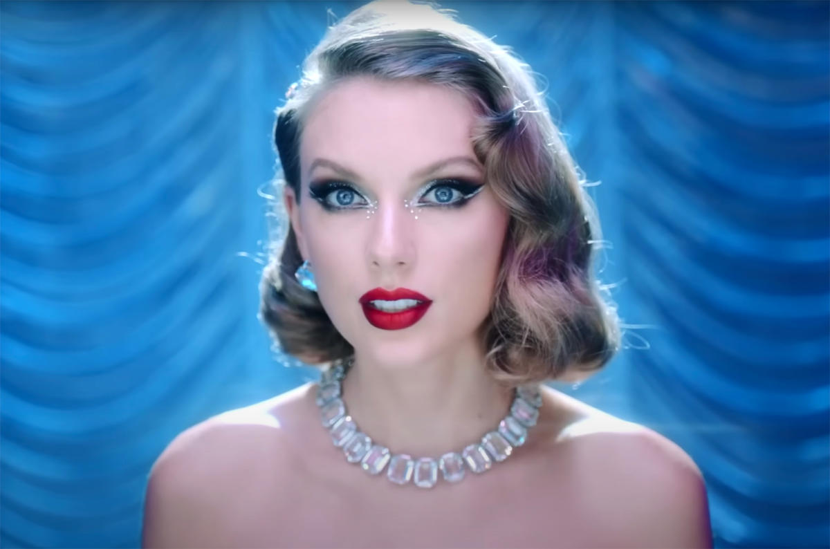 Taylor Swifts Most Dazzling Music Video Jewels ‘bejeweled And Beyond See The Photos