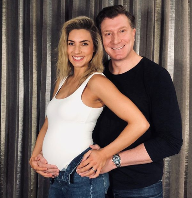red wiggle simon pryce and wife pregnant