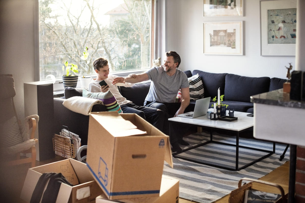 More and more young adults are opting to move back in with their parents after university to save money [Photo: Getty]