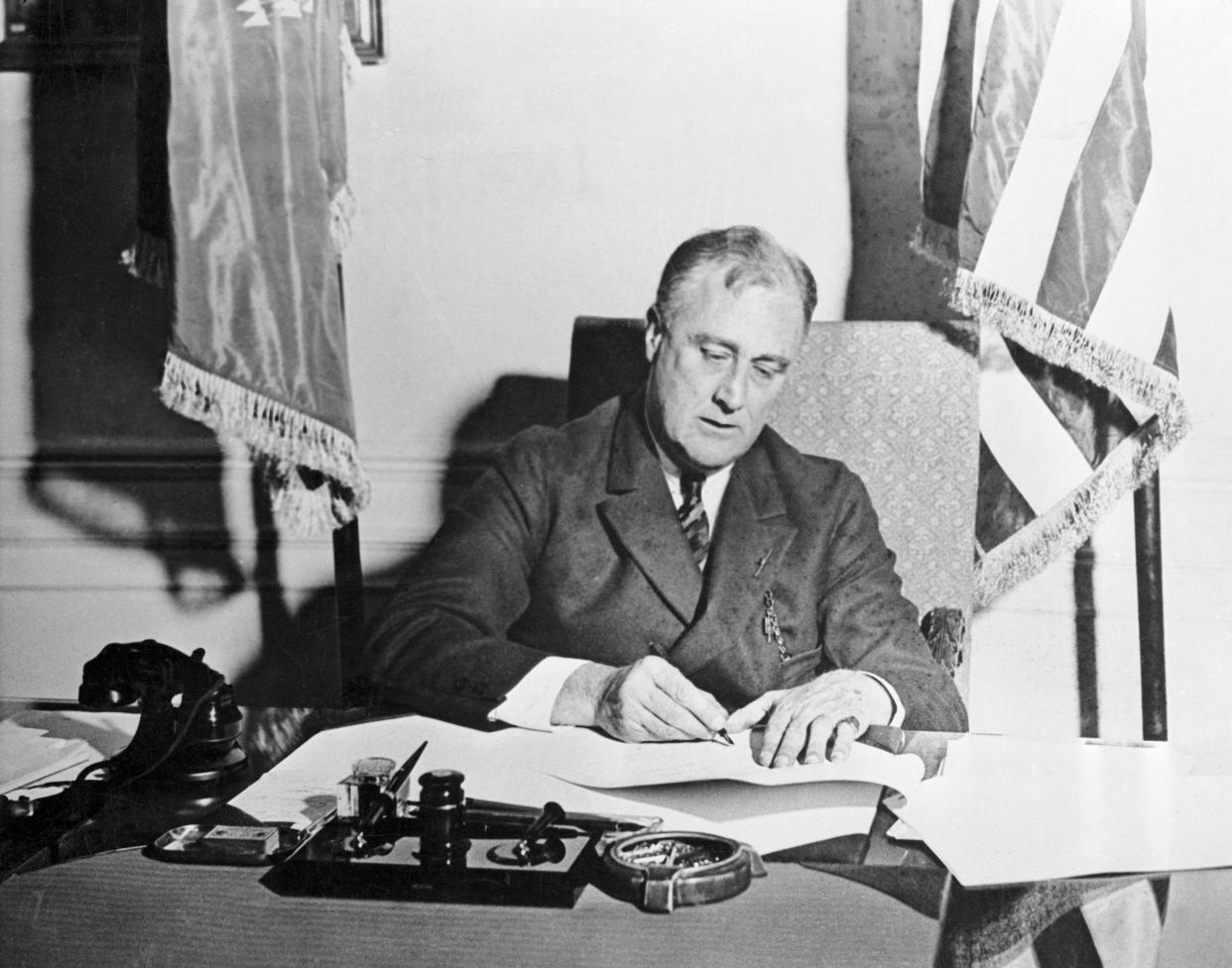 En 1944, Franklin Roosevelt a été élu président des États-Unis pour la quatrième fois de suite, du jamais vu.