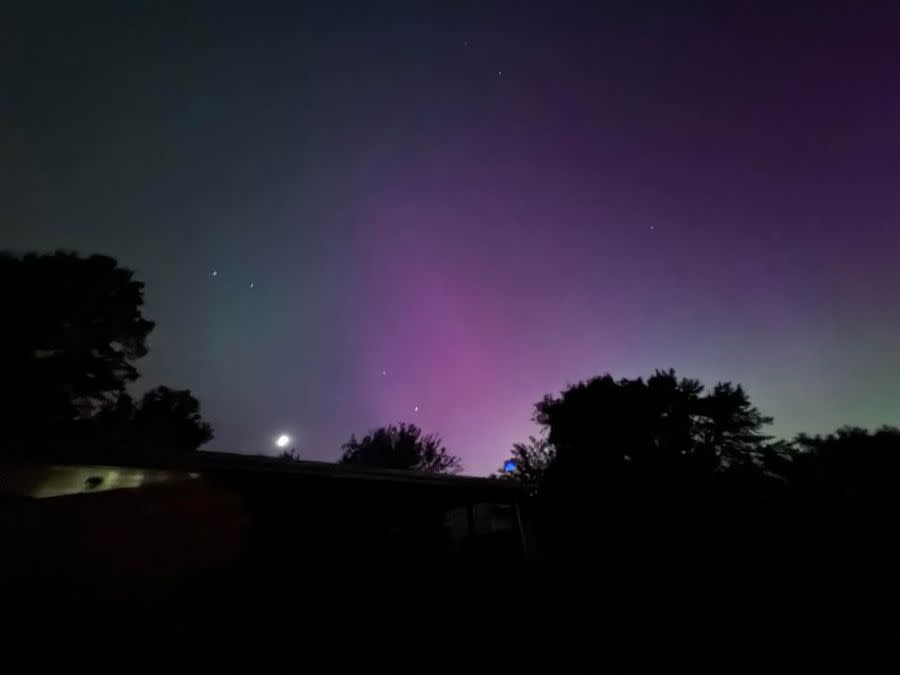 View of the northern lights from Hillsdale, Kansas. Courtesy: Sarah Haley