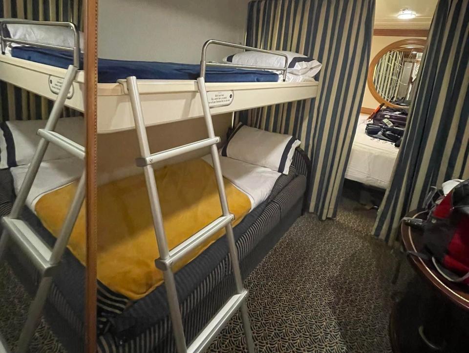 bunck beds in a stateroom on disney magic cruise line