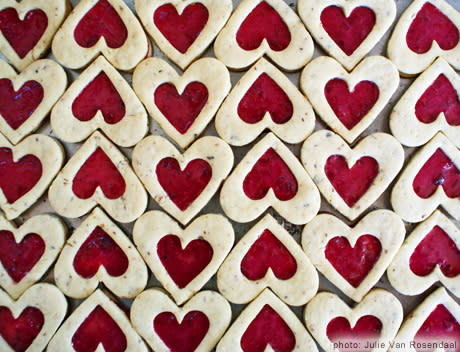 Hazelnut Linzer Hearts