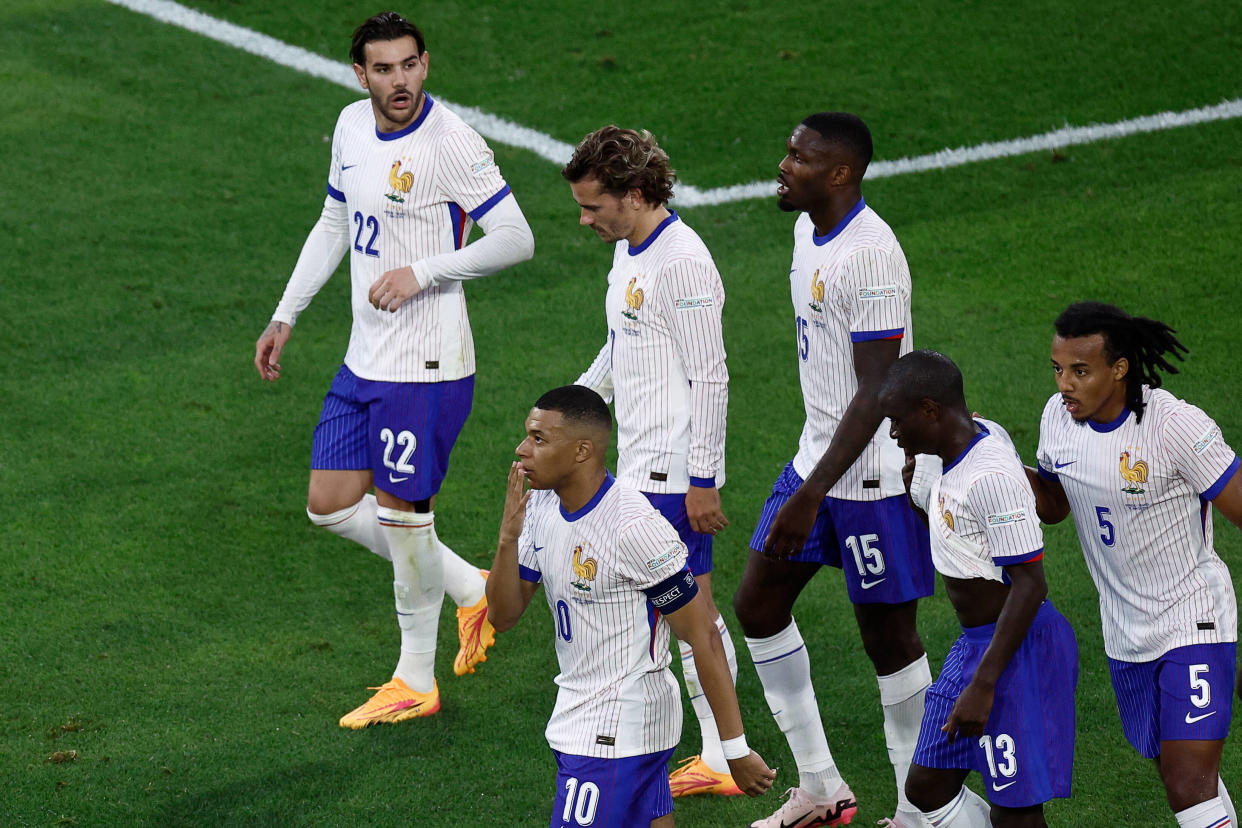 Les Bleus s’avancent confiant pour le match face aux Pays-Bas. En cas de victoire, la première ou la deuxième place du groupe D leur serait assurée.