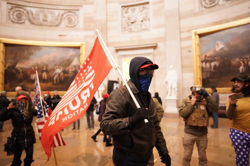 Die Trump-Anhänger kamen bei ihrem gewaltsamen Sturm auf das Kapitol näher an die Senatoren, als bisher vermutet. (Bild: Kent Nishimura / Los Angeles Times via Getty Images)