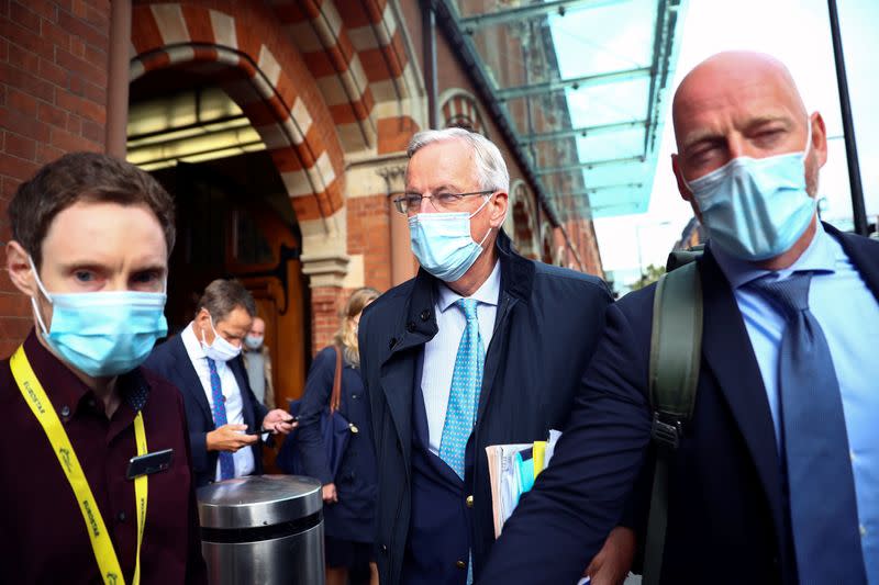 EU chief negotiator Michel Barnier arrives for the EU-Brexit talks in London