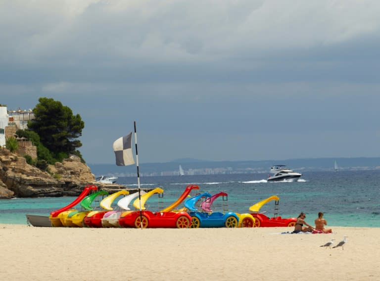 La playa de Magaluf, en la localidad española de Calvià, en la isla balear de Mallorca, en una imagen del 16 de julio de 2020 (Jaime Reina)