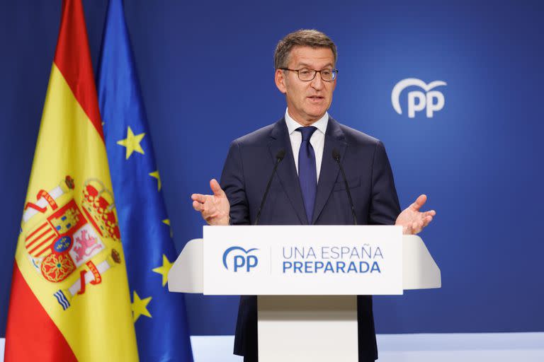 El presidente del Partido Popular, Alberto Núñez Feijóo, en una conferencia de prensa