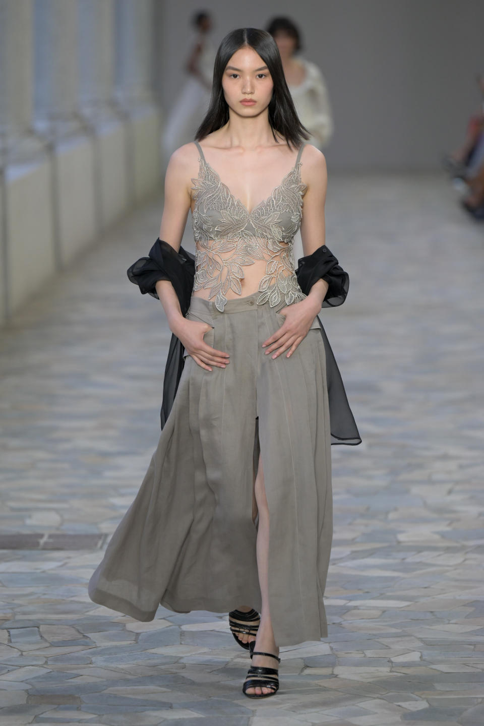 Alberta Ferretti Spring 2025 Ready-To-Wear Collection