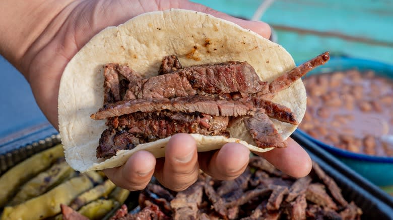 carne asada arrachera taco