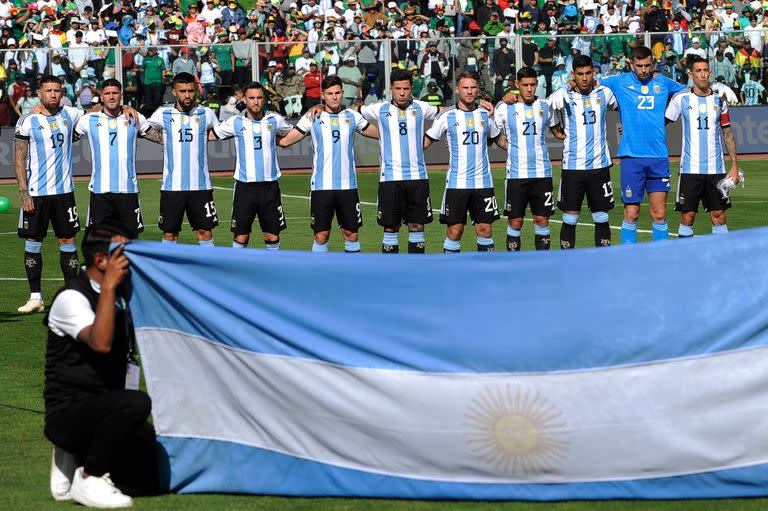 La formación en el estadio Hernando Siles, en La Paz: la selección argentina atraviesa un momento deportivo mágico