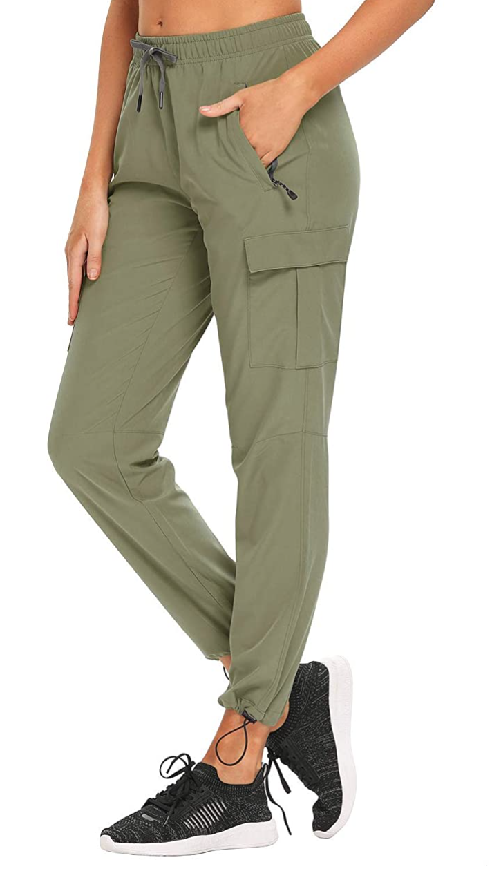 Xtansuo Women’s Hiking Lightweight Water-Resistant Joggers in Green