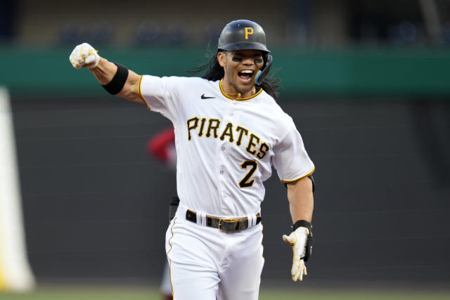 Joe, Suwinski hit back-to-back HRs in Pirates’ win over Reds