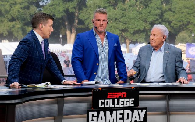 ESPN College GameDay Crew Picks and Predictions 2022 for Week 4