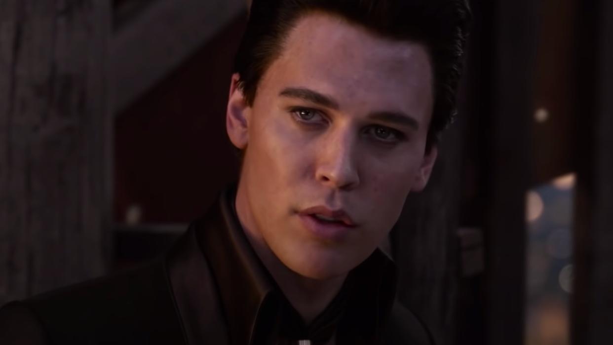  Austin Butler as Elvis Presley 