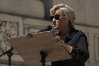 British journalist Tina Brown speaks during a reading event in solidarity of support for author Salman Rushdie outside the New York Public Library, Friday, Aug. 19, 2022, in New York. (AP Photo/Yuki Iwamura)