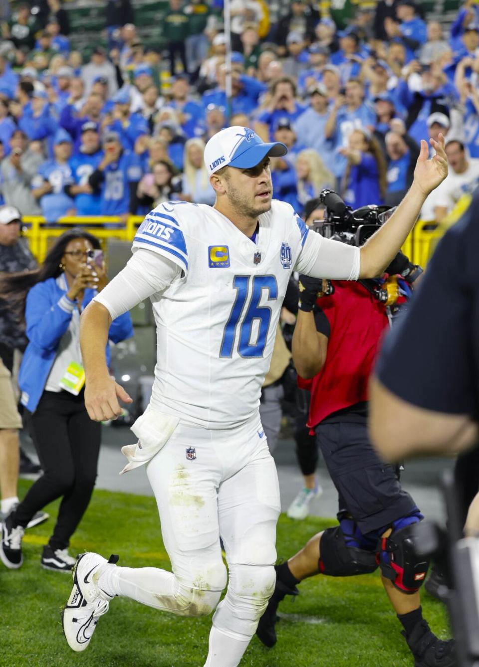 Detroit quarterback Jared Goff (16) acknowledges Lions fans.