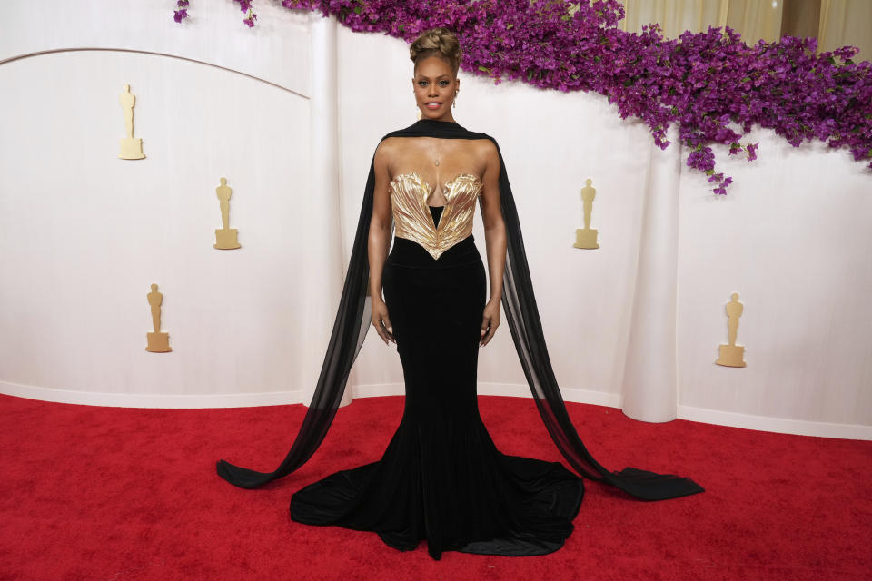 Laverne Cox llega a los Oscar el domingo 10 de marzo de 2024, en el Teatro Dolby en Los Ángeles. (Foto Jordan Strauss/Invision/AP)