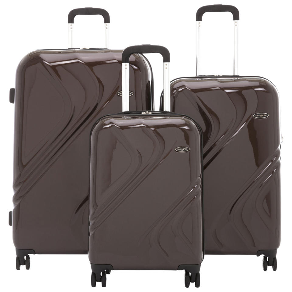 Samsonite Plymouth DLX 3-Piece Hard Side 4-Wheeled Luggage Set. Image via Best Buy.