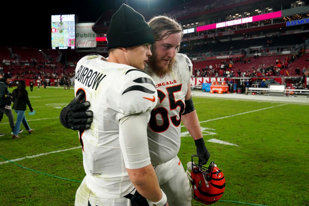 Bengals' Alex Cappa featured in PFF's best guard rankings