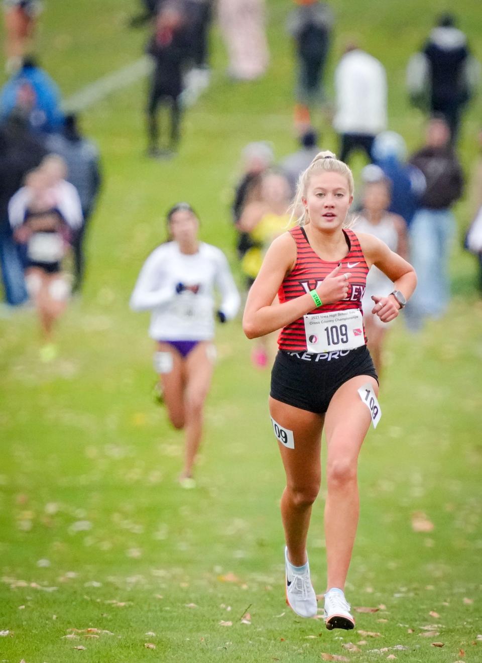 Addison Dorenkamp of Valley won the Class 4A state cross country championship Friday in Fort Dodge.