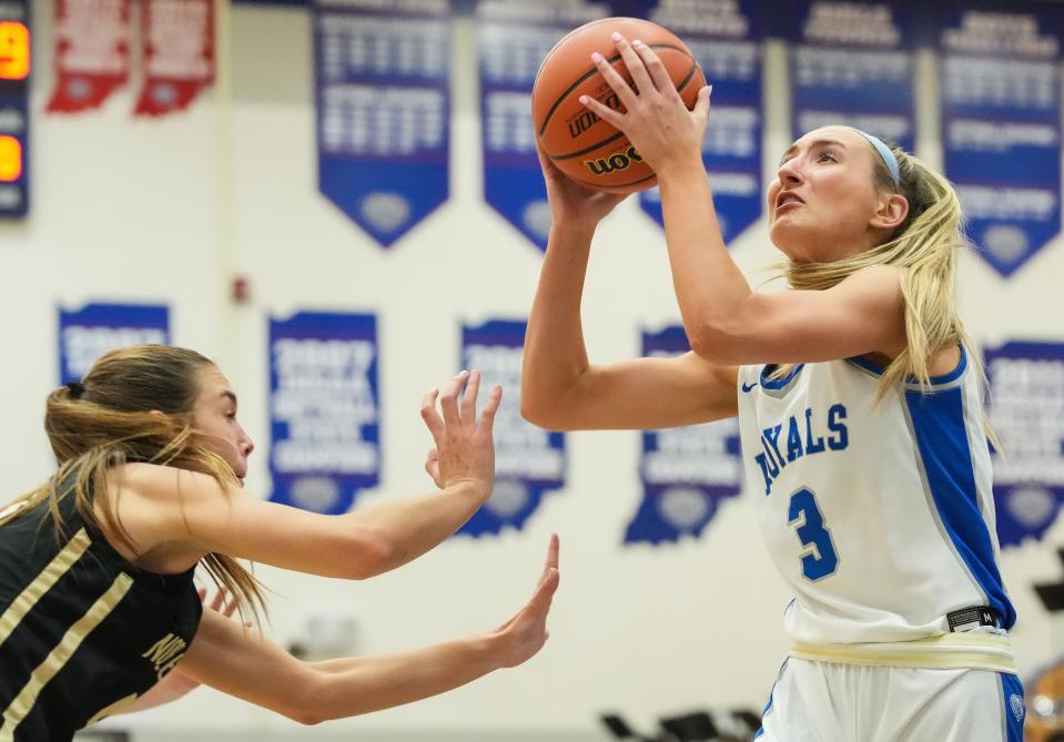Hamilton Southeastern Royals Maya Makalusky (3) rushes up the court Wednesday, Nov. 29, 2023, during the game at Hamilton Southeastern High School in Fishers. The Hamilton Southeastern Royals defeated the Noblesville Millers, 71-69.