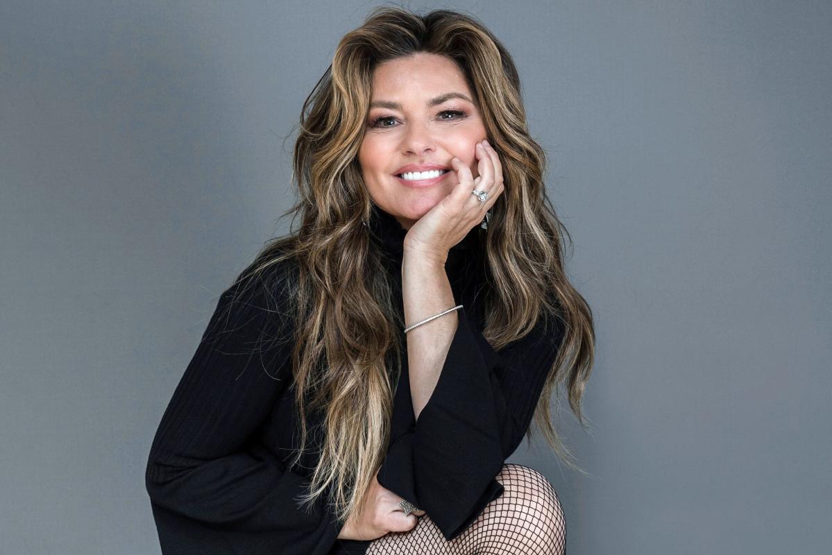 Shania Twain Says She's Feeling 'Empowered' as She Announces 2023 Album  Queen of Me and Tour - Yahoo Sports