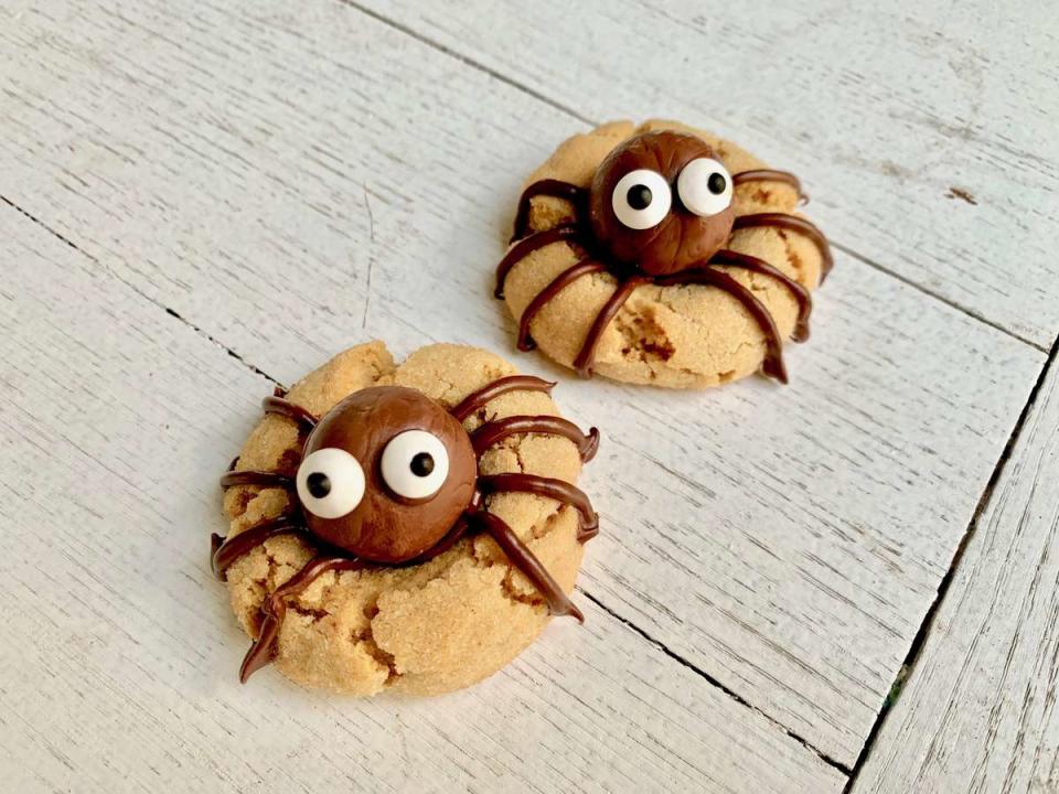 Halloween Spider Cookies