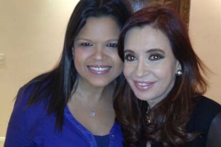 María Gabriela, la hija de Hugo Chávez, con Cristina Kirchner