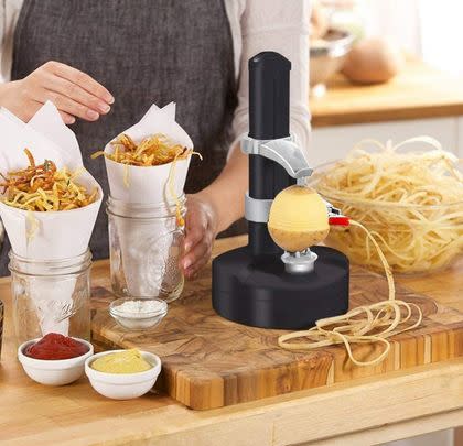 This automatic electric peeler that’ll take the skin off any potatoes