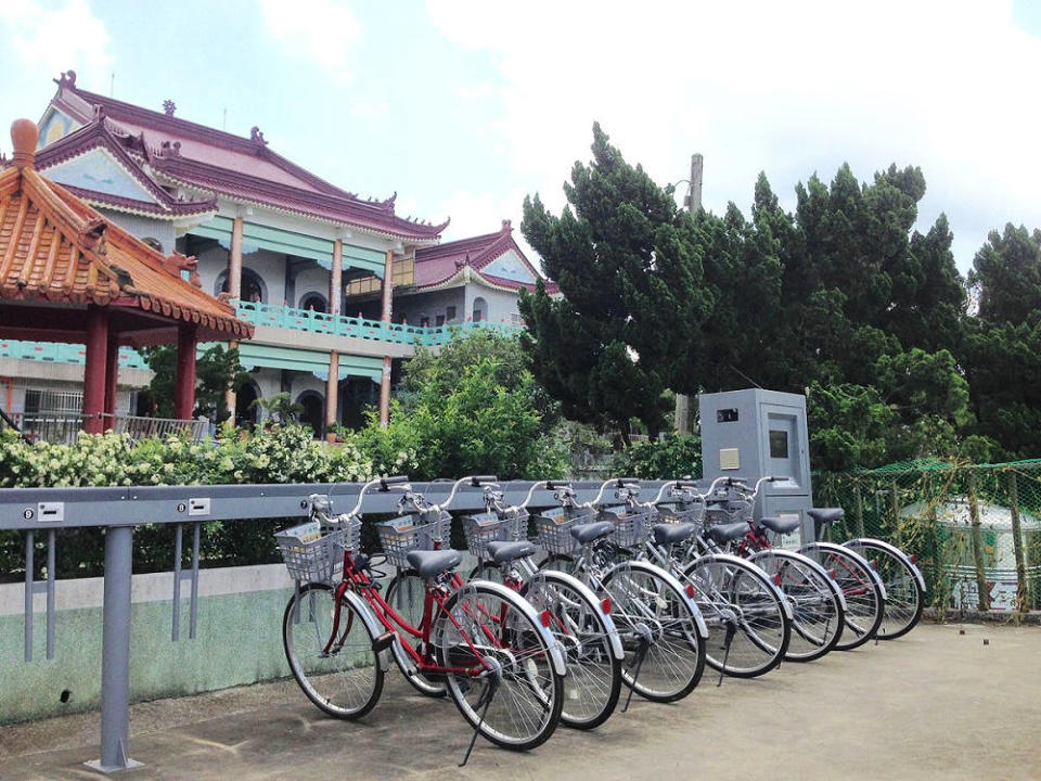 小南海風景區普陀寺(Photo via Wikimedia, by Outlookxp, License: CC BY-SA 4.0，圖片來源：https://commons.wikimedia.org/w/index.php?curid=49572387)