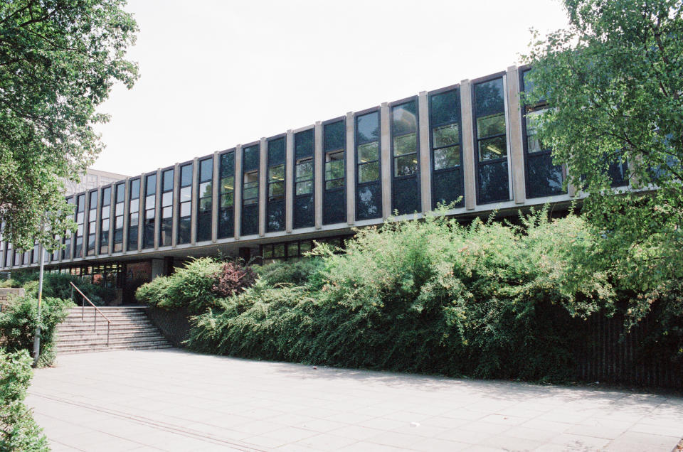 Teesside Magistrates' Court and Family Court Hearing Centre, Victoria Square, Middlesbrough 17th July 1989. (Photo by Teesside Archive/Mirrorpix/Getty Images)