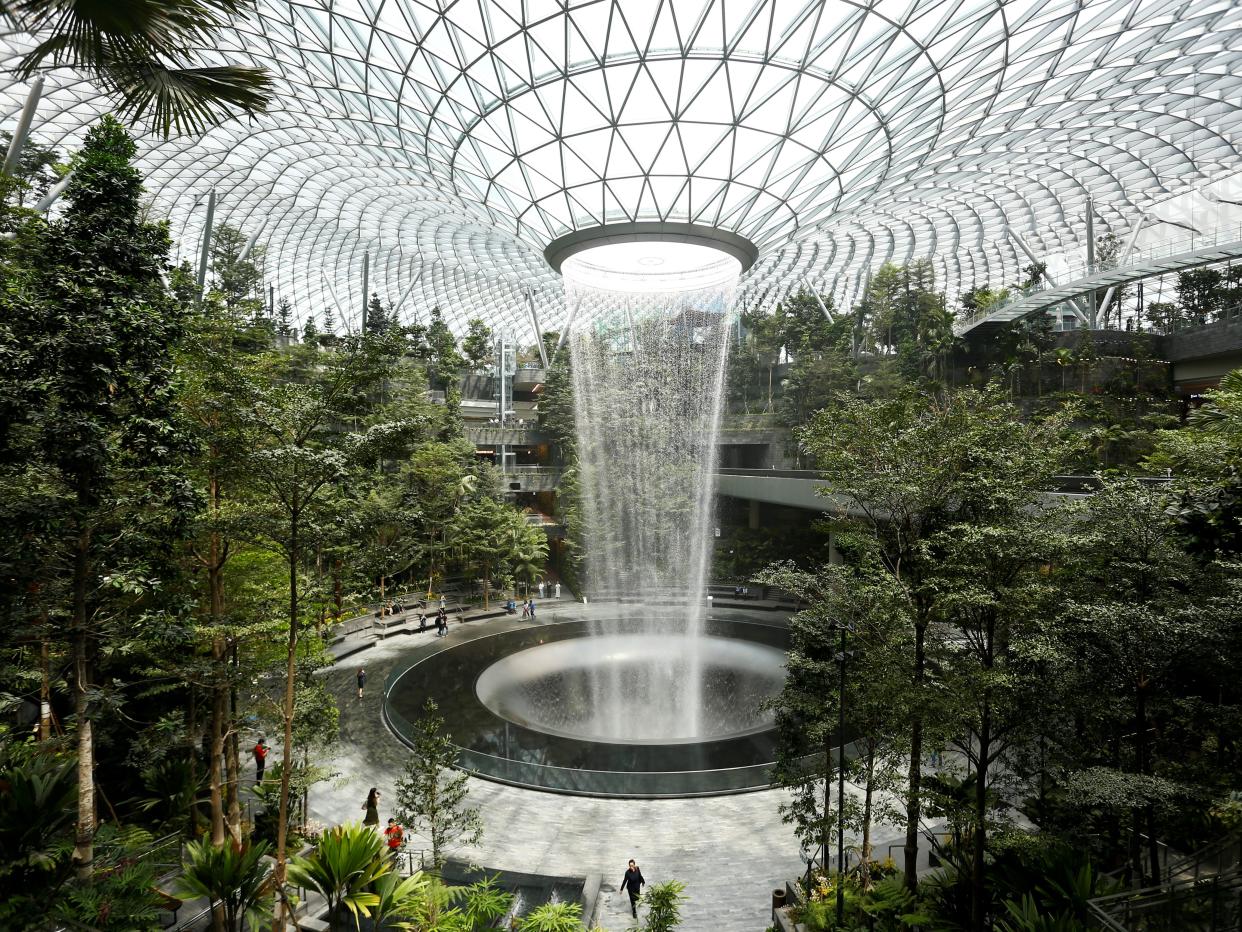 singapore changi airport indoor waterfall