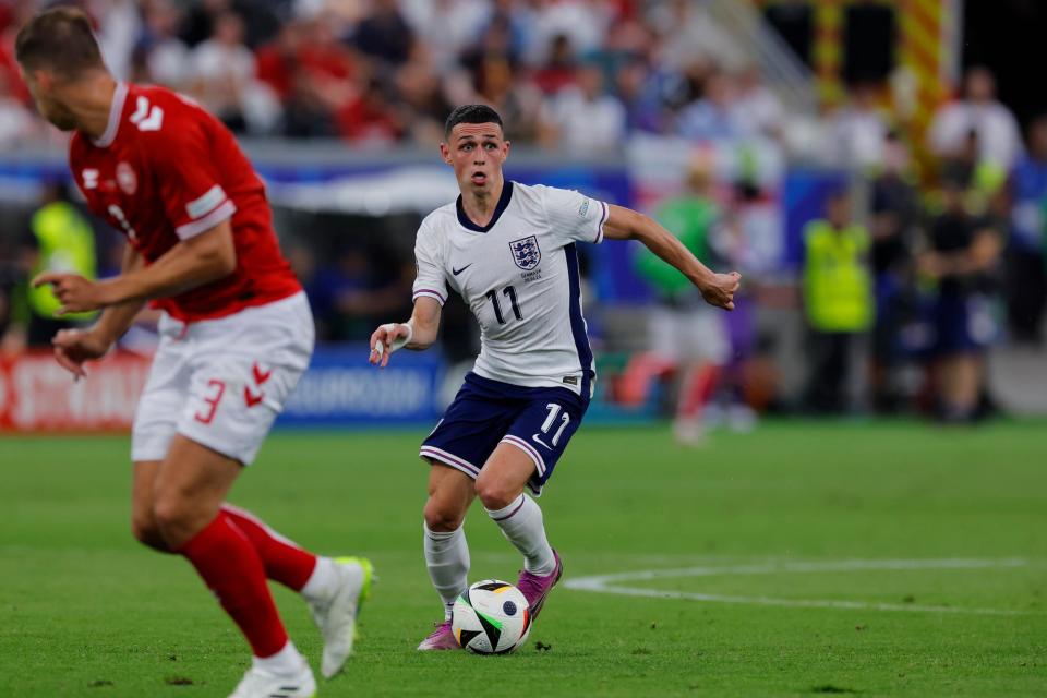 <span><a class="link " href="https://sports.yahoo.com/soccer/players/937742/" data-i13n="sec:content-canvas;subsec:anchor_text;elm:context_link" data-ylk="slk:Phil Foden;sec:content-canvas;subsec:anchor_text;elm:context_link;itc:0">Phil Foden</a> seemed uninterested in playing on the left wing.</span><span>Photograph: Tom Jenkins/The Guardian</span>