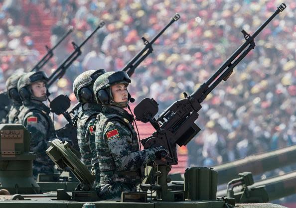 <p>El presupuesto de defensa de China se ha visto prácticamente duplicado en los últimos 10 años: desde los 123.000 millones de dólares en 2010 a los 233.000 millones de dólares en 2020. Hacia el 2020, el presupuesto de defensa de China será cerca de cuatro veces mayor que el del Reino Unido y superior al total del presupuesto gastado por los países de Europa Occidental en conjunto. </p>