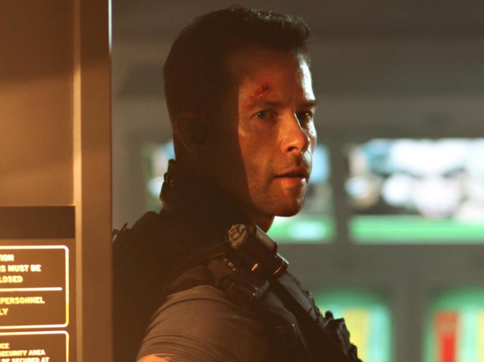 Guy Pearce en ‘Lockout’ (Europa Corp/Kobal/Shutterstock)