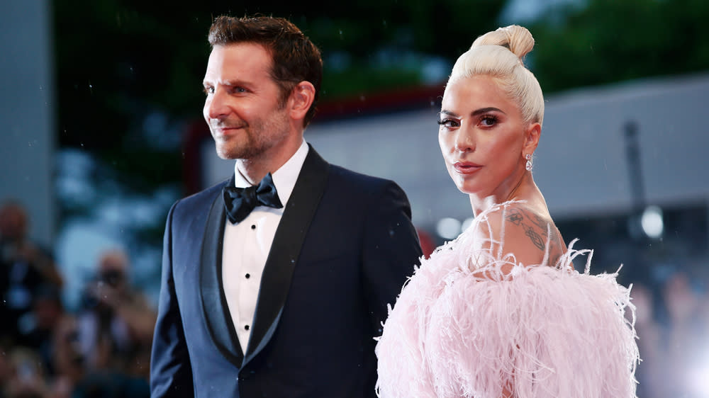 Lady Gaga und Bradley Cooper bei den Filmfestspielen in Venedig (Bild: Andrea Raffin / Shutterstock.com)