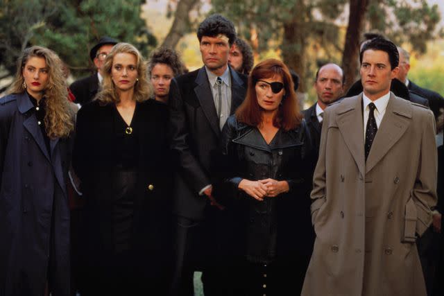 <p>Moviestore/Shutterstock</p> Madchen Amick, Peggy Lipton, Everett McGill, Wendy Robie, and Kyle Maclachlan in 'Twin Peaks'.