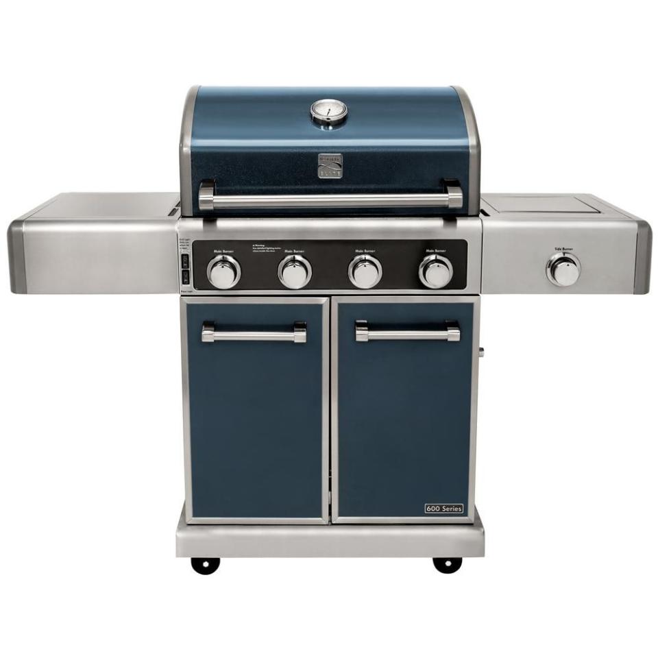 4-Burner Gas Grill