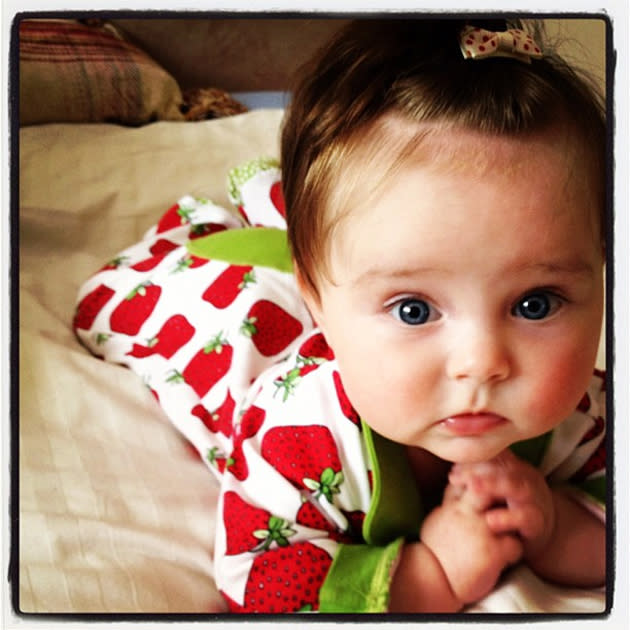 Celebrity photos: Una Healy from The Saturdays tweeted this adorable picture of her little daughter, Aoife Belle. The cutie was all dressed up in a summery outfit teamed with a very cute bow hair clip. We need an Aoife Belle in our lives.