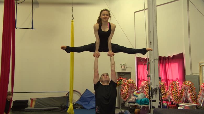 Young Winnipeggers running away to join renowned circus school