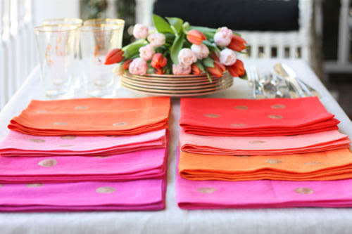 A great gift to give the <a href="http://www.huffingtonpost.com/2012/11/29/homemade-gift-ideas-confetti-napkins_n_2212603.html?utm_hp_ref=huffpost-home&ir=HuffPost%20Home">frequent entertainer</a> on your list.